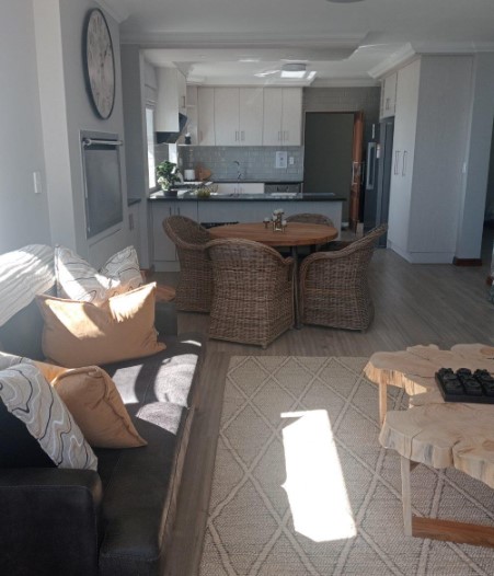 2 Bedroom Property for Sale in Mossel Bay Central Western Cape